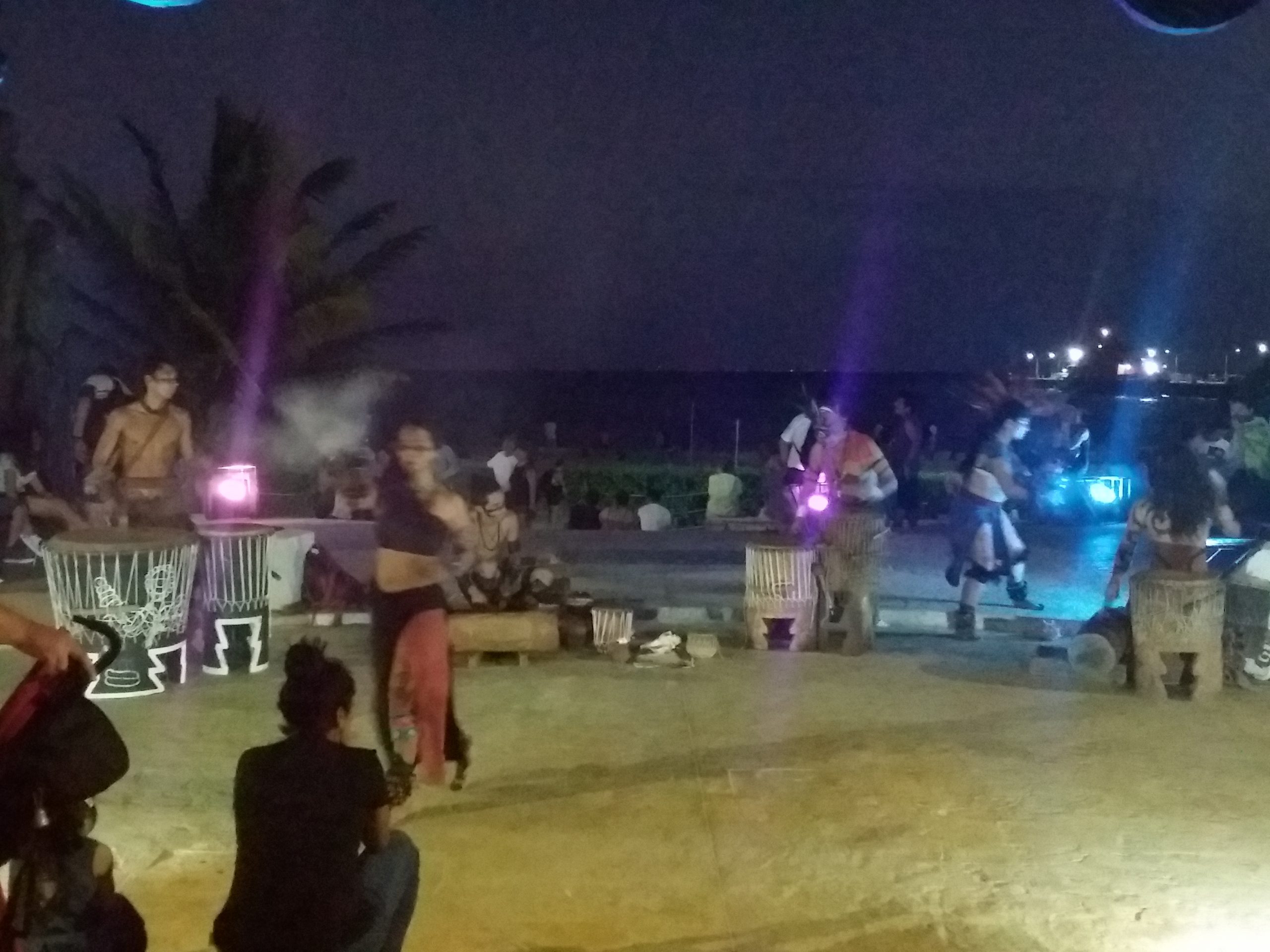 Danseurs traditionnels playa del carmen